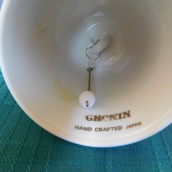 Chokin 5 inch Hummingbird rust yellow floral bell near mint condition - Picture 6 of 6